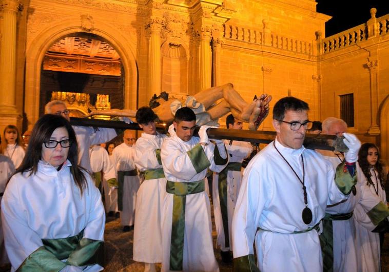 Vía Crucis con el Cristo de la Agonía en Calahorra